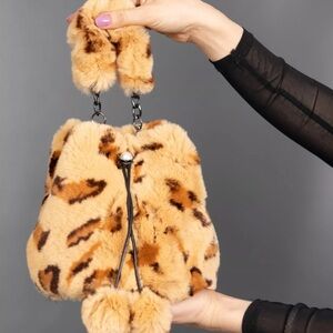 ✨NWT LEOPARD🐆RABBIT FUR BAG✨SO SOFT🔥